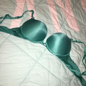 Bombshell Victoria Secret Bra
